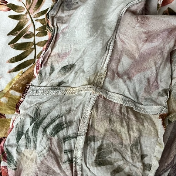 Rip Curl Floral Print Halter Romper with Tassel Tie Women’s Size S - Picture 11 of 11